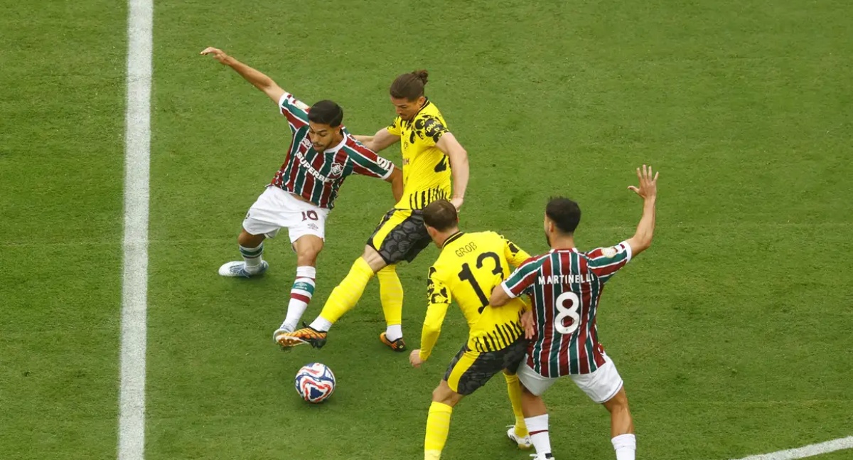 flu-domina-borussia,-mas-fica-no-0-a-0-na-estreia-do-mundial-de-clubes